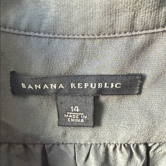 Banana Republic Gray Ruffle-Front Short Sleeve Dress - Picture 2 of 3